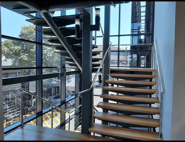 685M² OFFICE TO LET IN WESTVILLE
